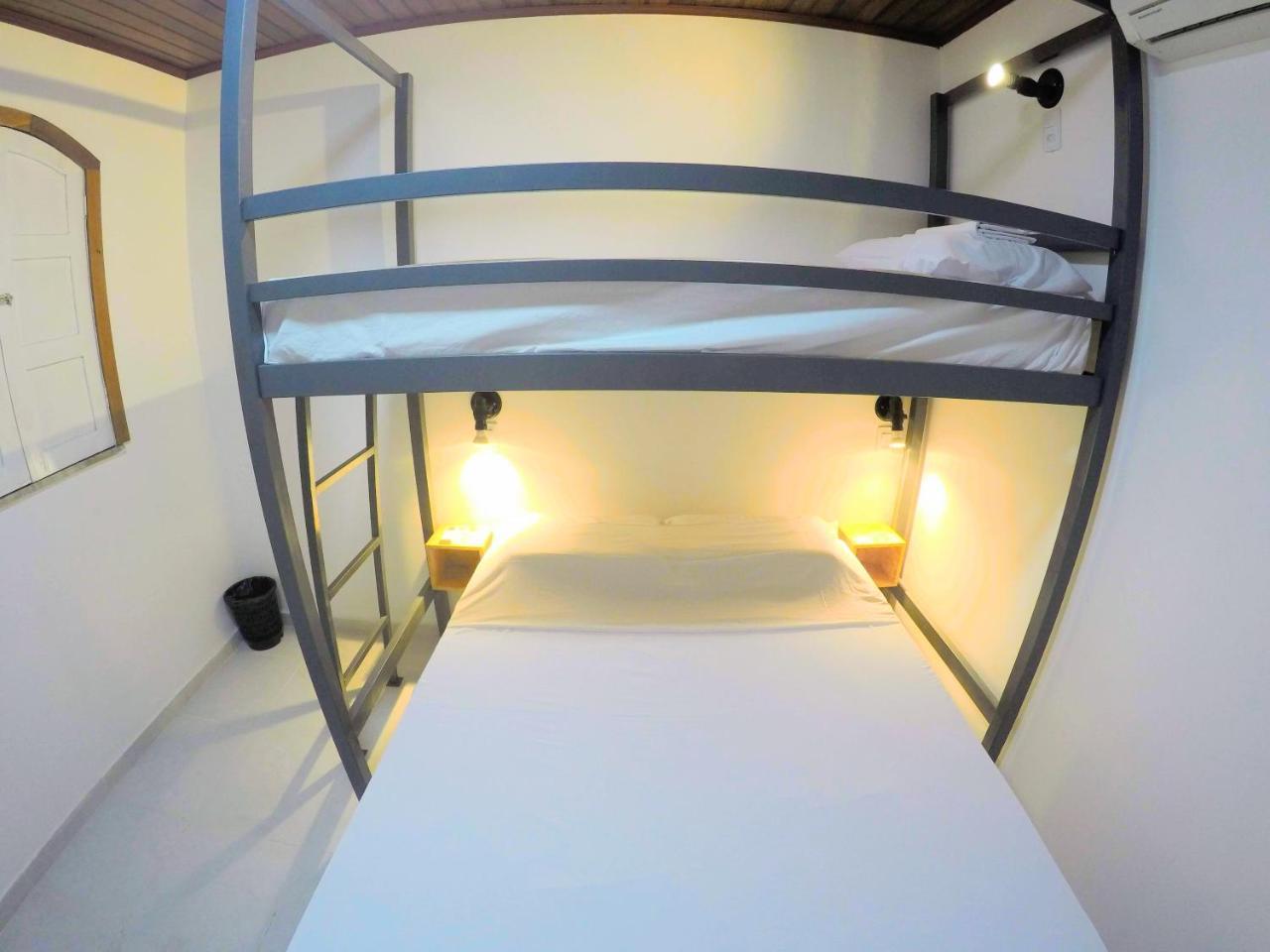 Hostel Da Milla Presidente Figueiredo Eksteriør billede