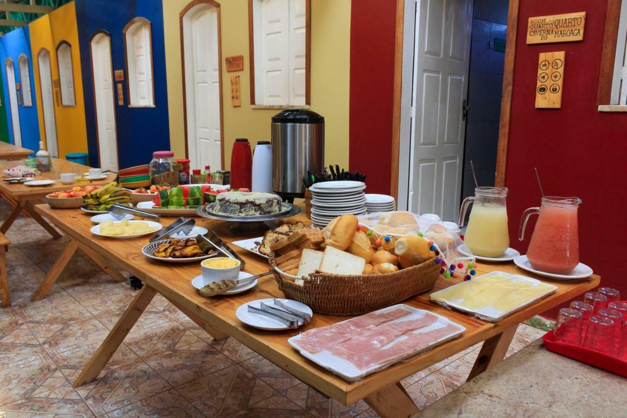 Hostel Da Milla Presidente Figueiredo Eksteriør billede
